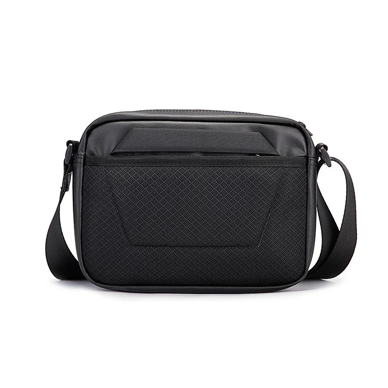 Sac bandoulière homme imperméable, sacoche d'épaule résistante à l'eau, idéal pour voyages et quotidien, protège vos affaires, confortable et pratique.