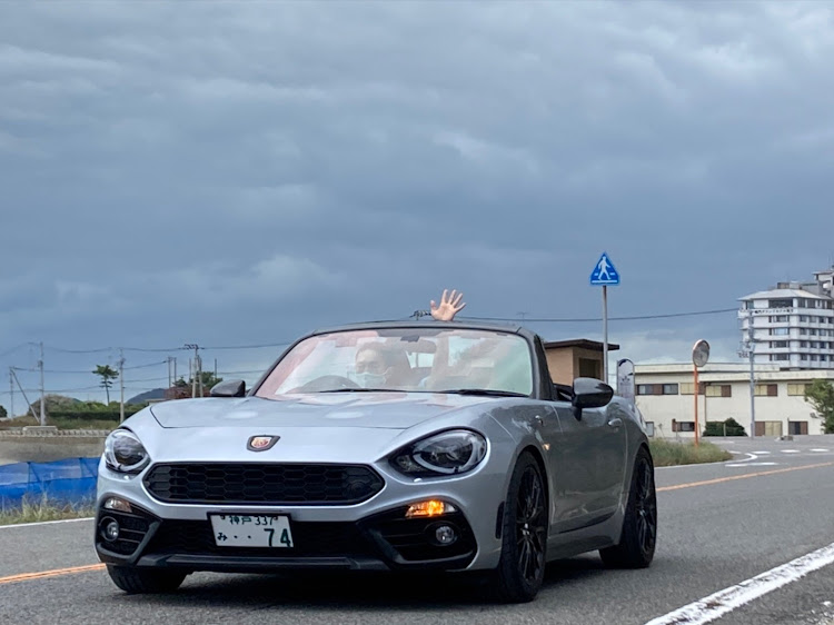 124スパイダーのFunky Roadster Club・trg・ロードスター ・オープンカーに関するカスタム事例の投稿画像1枚目