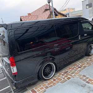 ハイエースバン