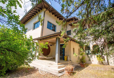 Villa with garden and terrace 3