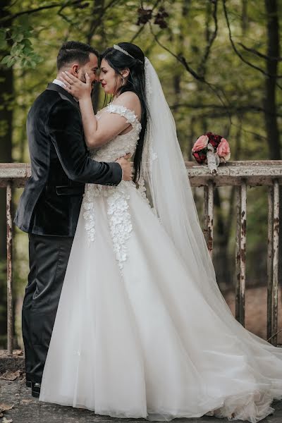 Bröllopsfotograf Dan Pascaru (pascaru). Foto av 24 oktober 2019