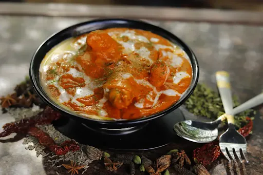 Murg Makhni By Artist