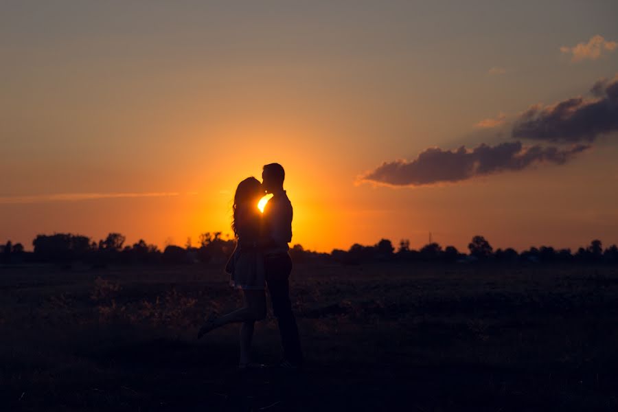 Wedding photographer Natalya Venikova (venatka). Photo of 24 July 2015