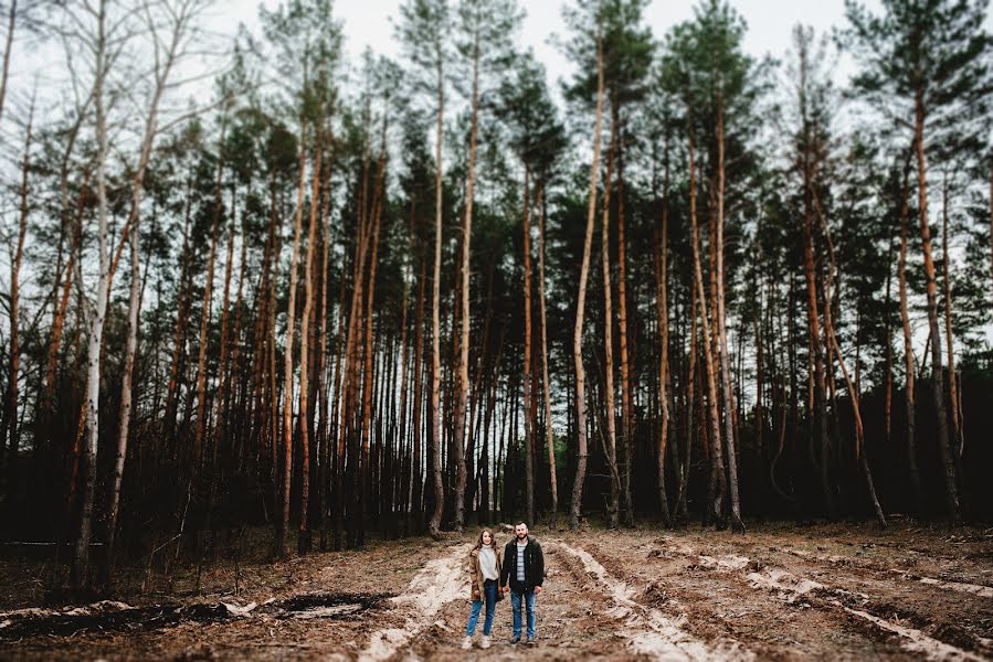 Fotografo di matrimoni Serezha Tkachenko (tkachenkos). Foto del 3 aprile 2020