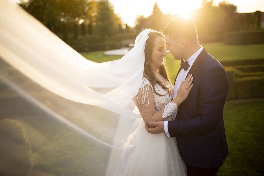 Photographe de mariage Claudiu Mercurean (mercureanclaudiu). Photo du 2 novembre 2021