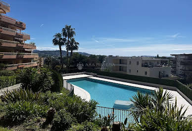 Apartment with terrace 17