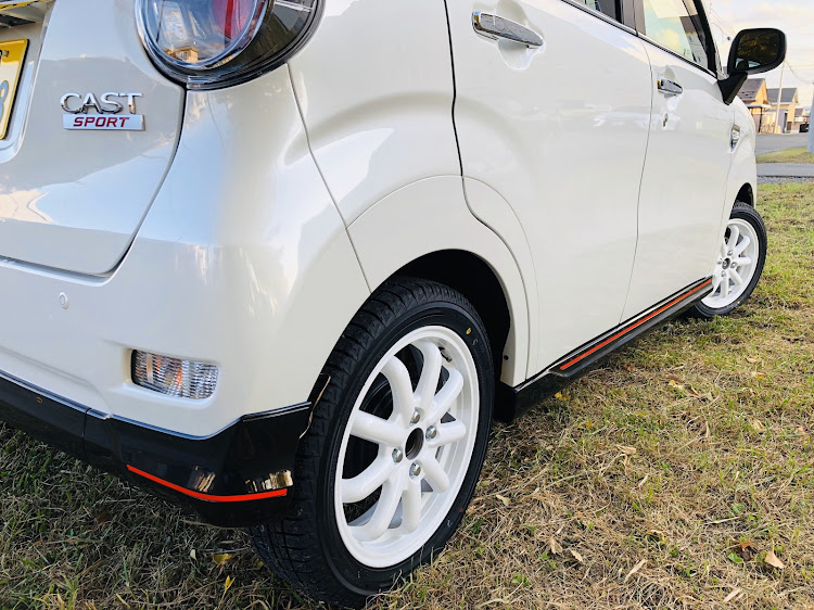 キャストのホイール交換・洗車・タイヤ交換・コーティング・紅葉🍁に関するカスタム事例の投稿画像4枚目