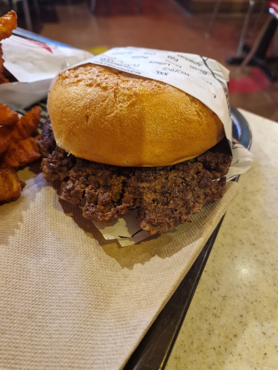 GF Plain King burger