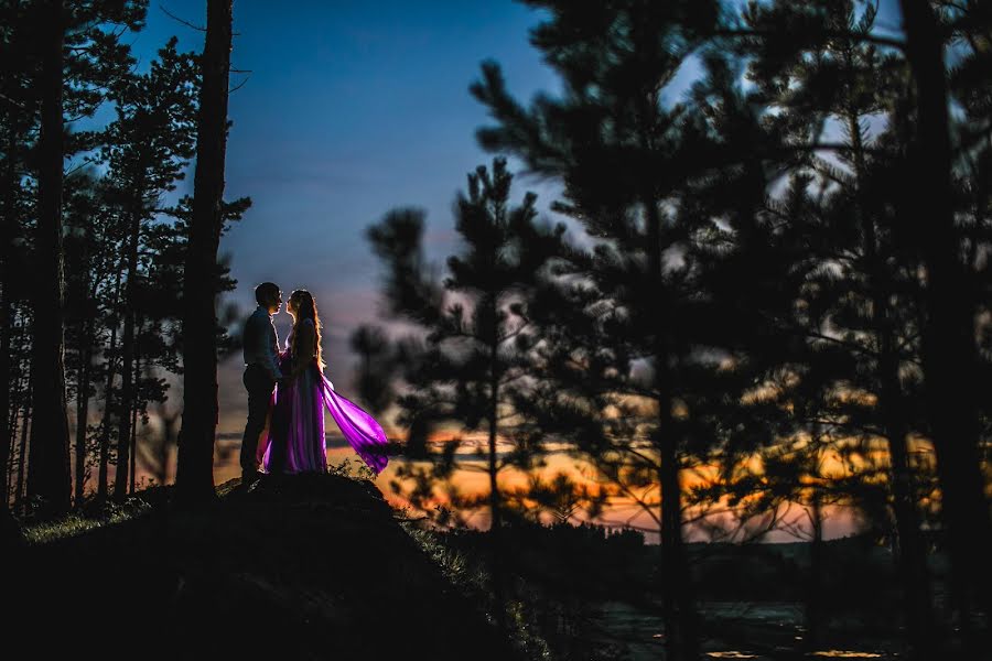 Fotógrafo de casamento Sergey Sharin (cerac888). Foto de 30 de agosto 2016