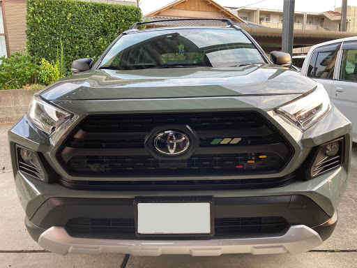 RAV4のグリルバッジ・Taco Vinyl・TR4Designに関するカスタム