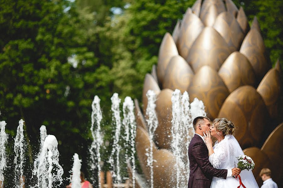 Fotógrafo de casamento Roman Pilipenko (id40484476). Foto de 19 de julho 2022