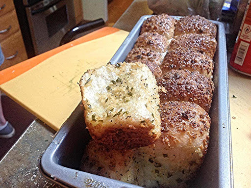 Garlic Parmesan Pull Apart Bread