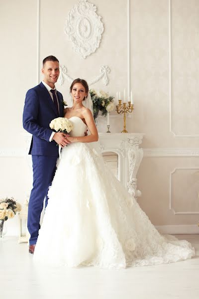 Wedding photographer Ekaterina Buneeva (ekaterinabuneeva). Photo of 15 November 2017