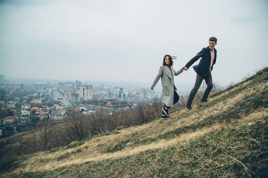 Wedding photographer Dulat Satybaldiev (dulatscom). Photo of 28 February 2019