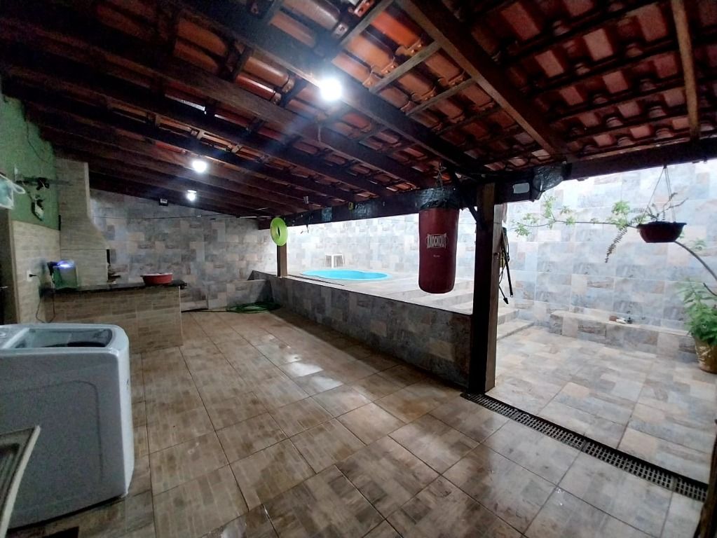 Casa com 3 dormitórios à venda, 149 m² por R$ 360.000,00 - Cidade Nova - Uberaba/MG