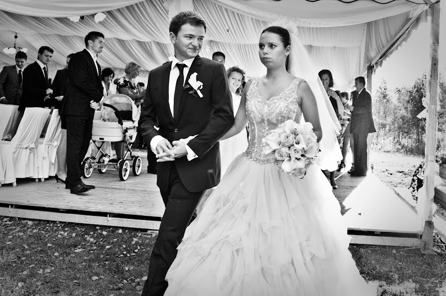 Fotógrafo de casamento Tomasz Kurzydlak (tomekkurzydlak). Foto de 13 de fevereiro 2017