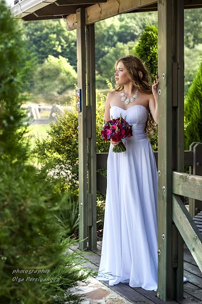 Fotógrafo de casamento Olga Persiyanova (persik). Foto de 6 de julho 2016