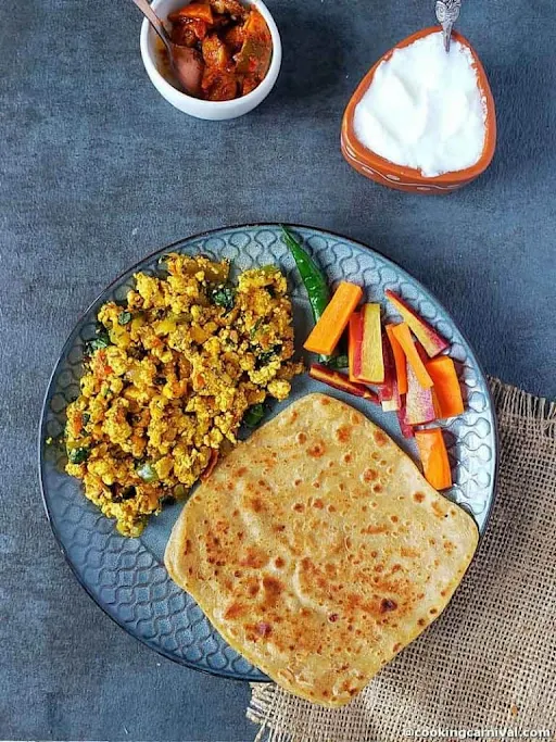 Paneer Mughlai + Paratha (2 pcs)