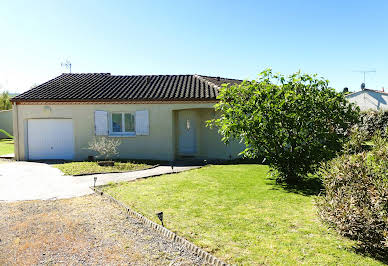 Maison avec piscine et terrasse 12