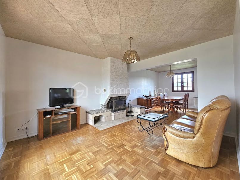 Vente maison 7 pièces 137 m² à Moret-Loing-et-Orvanne (77250), 297 000 €