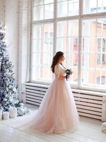 Wedding photographer Ekaterina Buneeva (ekaterinabuneeva). Photo of 24 December 2017