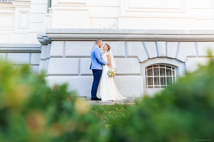 Wedding photographer Vitaliy Syromyatnikov (syromyatnikov). Photo of 24 September 2017