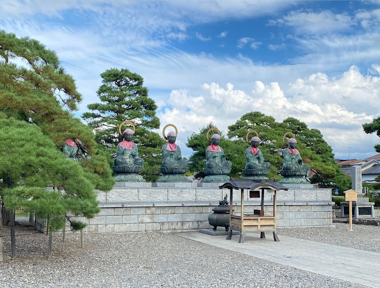 カムリのカムリ70・カムリws・長野県・善光寺・良い天気に関するカスタム事例の投稿画像3枚目