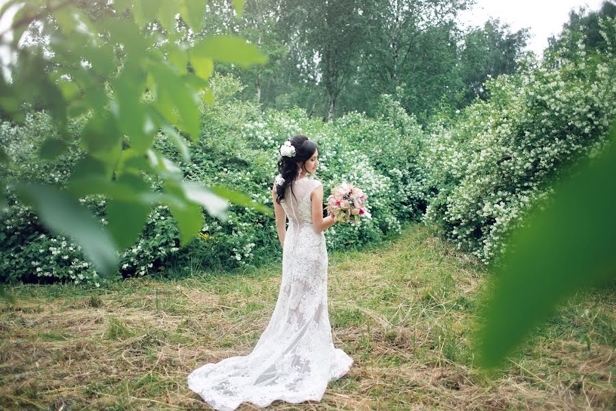 結婚式の写真家Elena Lipatnikova (smolic)。2016 6月21日の写真