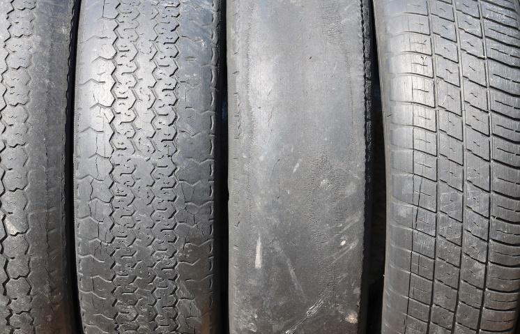 What Is A Bald Tyre & Why Are They Dangerous? | Tyre Pressures