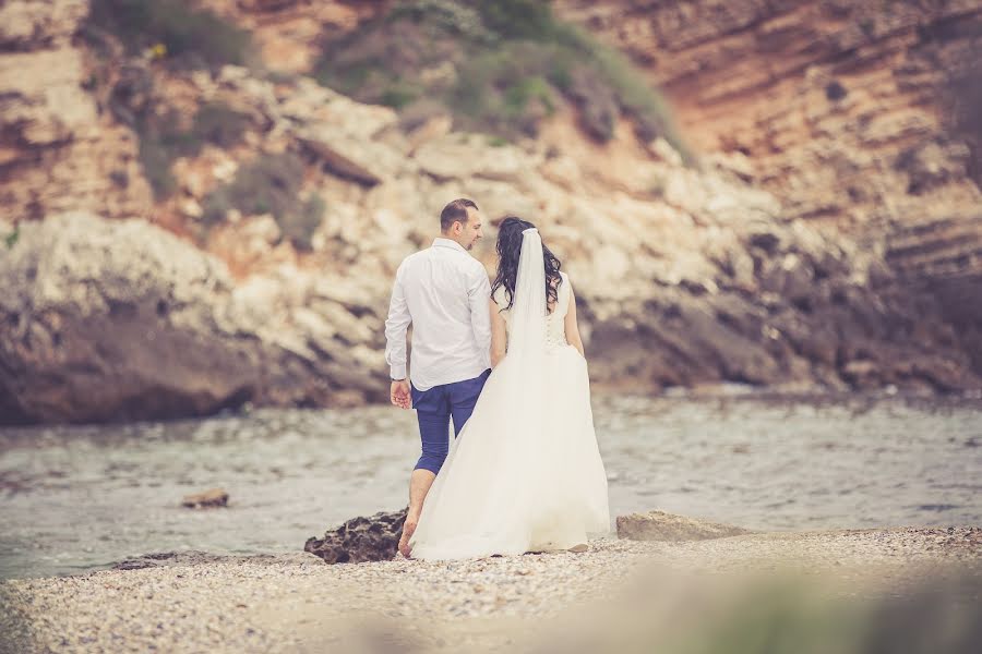 Wedding photographer Alexandra Szilagyi (alexandraszilag). Photo of 2 December 2015