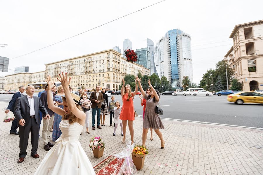 Vestuvių fotografas Konstantin Nikiforov-Gordeev (foto-cinema). Nuotrauka 2017 spalio 31