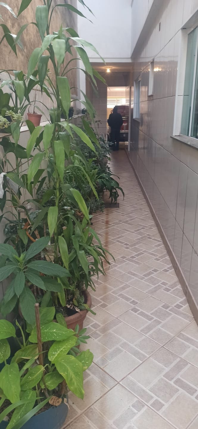 Casa à venda com 4 quartos, 250m² - Foto 31