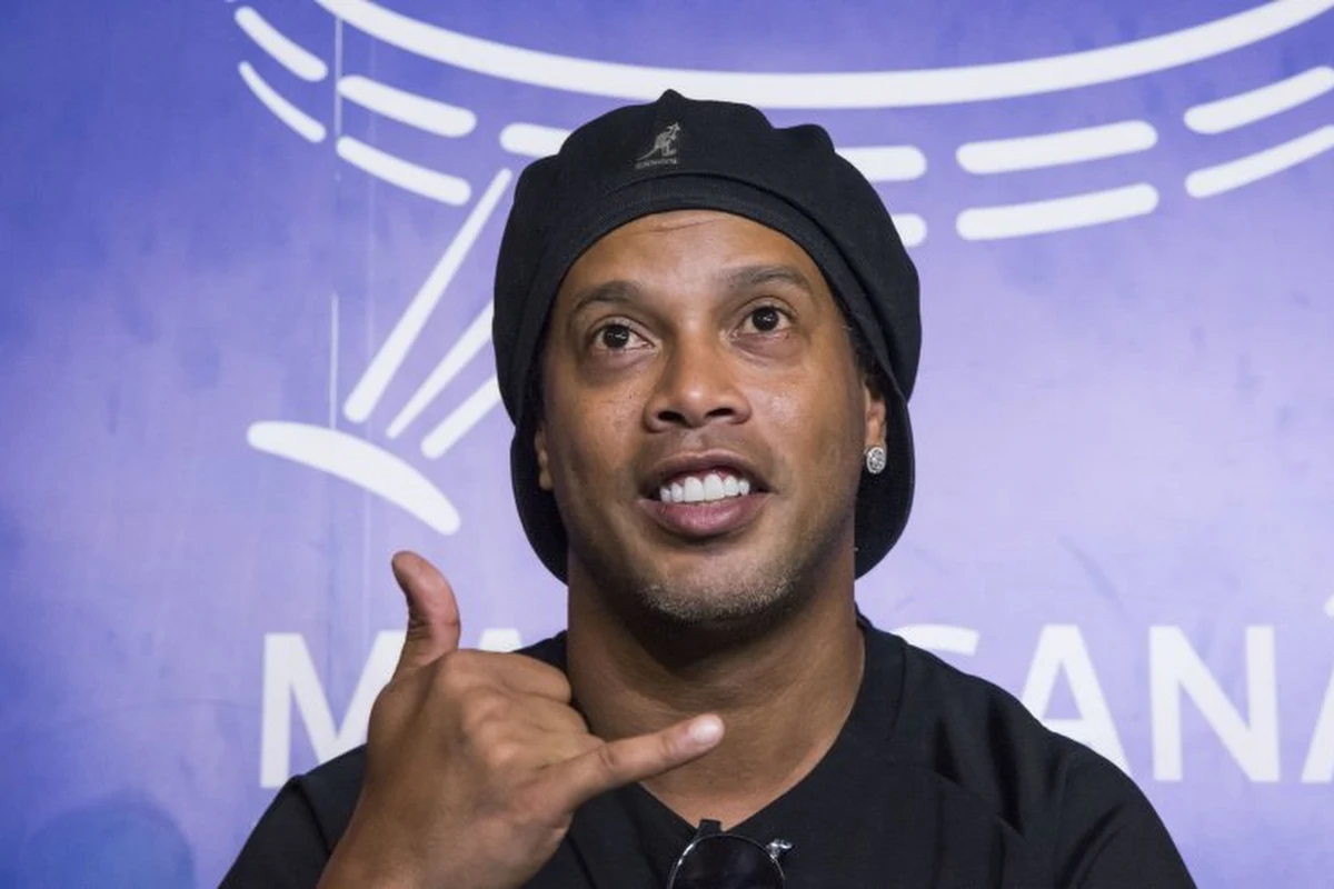 🎥 Depuis la prison, Ronaldinho met une raclée à l'équipe adverse 