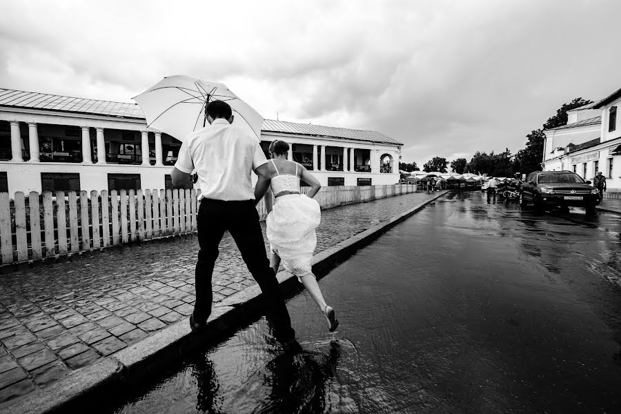 Wedding photographer Dmitriy Feofanov (dmitryfeofanov). Photo of 1 July 2017