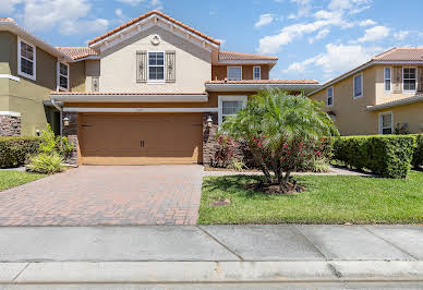 House with pool 3