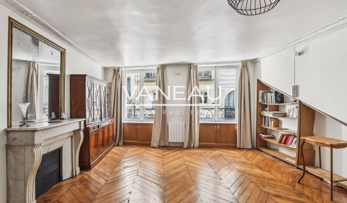 Apartment Paris 1st