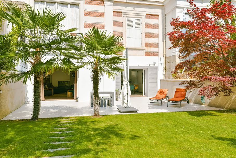 Vente maison 5 pièces 124.26 m² à Chatou (78400), 1 000 000 €