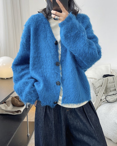Title 1, Lazy V-neck Sweater Cardigan Loose Wool Soft Gl...