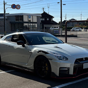 NISSAN GT-R R35