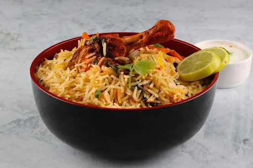 Chicken Tikka Biryani [1 Kg]