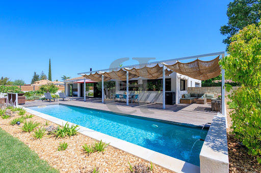 Villa with pool and terrace 1