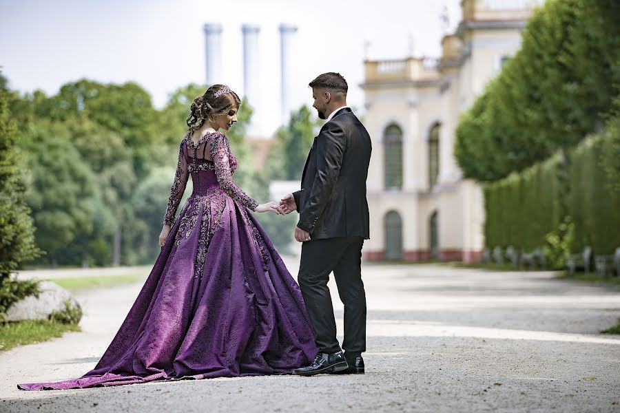 Весільний фотограф Михаил Милославский (studio-blick). Фотографія від 5 грудня 2022