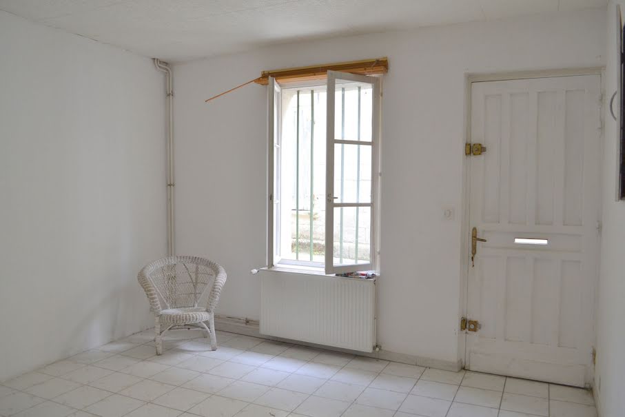 Vente maison 5 pièces 100 m² à Chatellerault (86100), 96 200 €