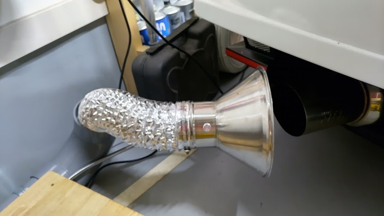 180SXのガレージDIY・排ガス臭い・排ガス放出に関するカスタム事例の投稿画像1枚目