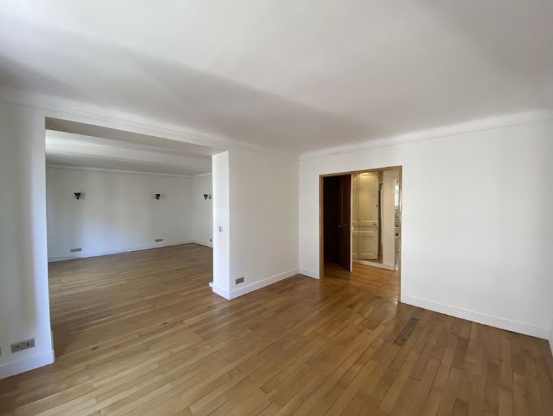 Location  appartement 4 pièces 100 m² à Neuilly-sur-Seine (92200), 3 550 €