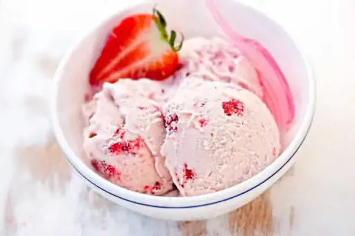 Strawberry Ice Cream (2 Spoon)