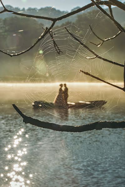 Fotógrafo de casamento Hendra Lesmana (hendralesmana). Foto de 27 de maio 2016