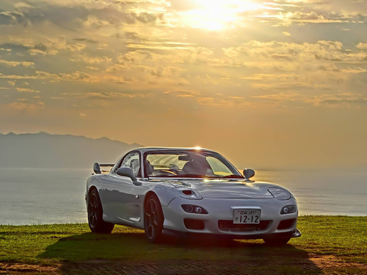 RX-7の秋の気配・ツーリング・宮崎・鹿児島・ドライブに関するカスタム事例の投稿画像1枚目