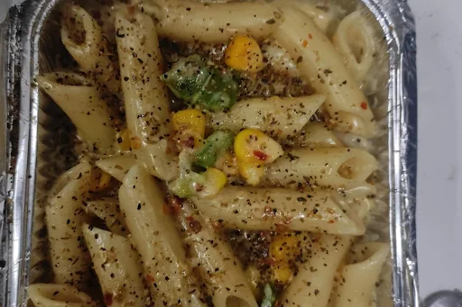 White Sauce Pasta