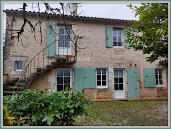 maison à Bors de montmoreau (16)